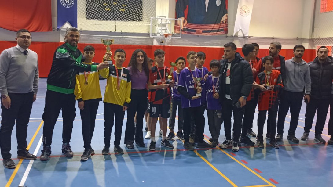 Yavuz Selim Ortaokulu Yıldız Erkekler ve Yıldız Kızlar Masa Tenisi Turnuvası İl Birinciliği