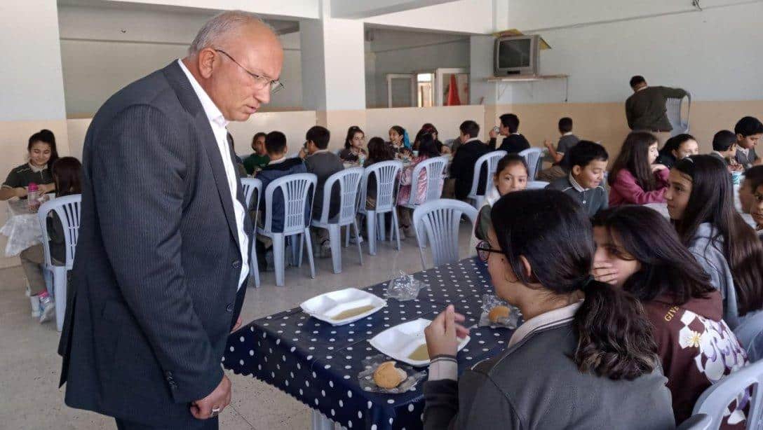    İlçe Milli Eğitim Müdürü Musa ÖCAL, Gedikhasanlı Şehit Mustafa Önder İlk/Ortaokulu ve Bahadın Şehit Ali Akdoğan Ortaokulu'nu ziyaret etti.